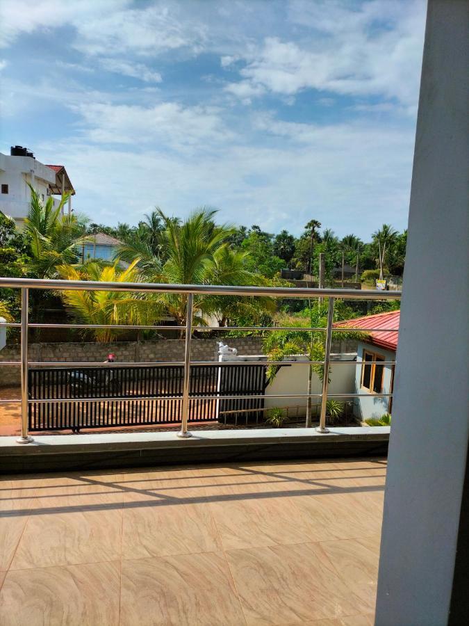 Hotel Sun Blue Uppuveli Exterior foto