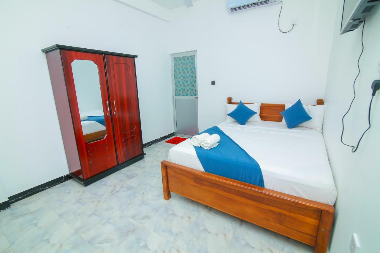 Hotel Sun Blue Uppuveli Exterior foto